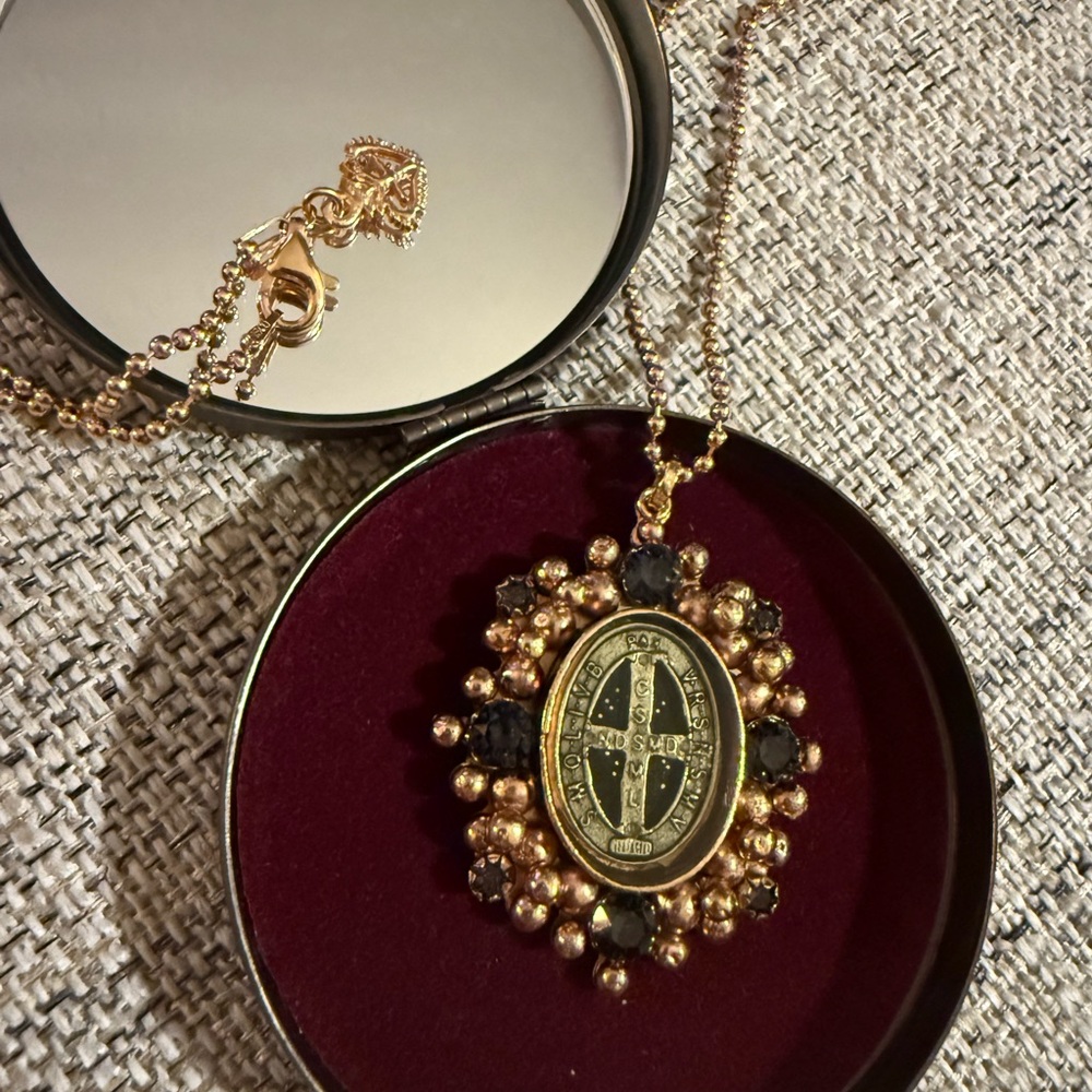 Elegant Rose Gold and Blue VSA Pendant Necklace